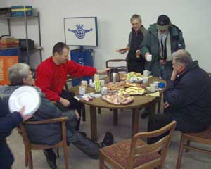 Benzingespräche machen extrem hungrig, und bei so einer Auswahl...